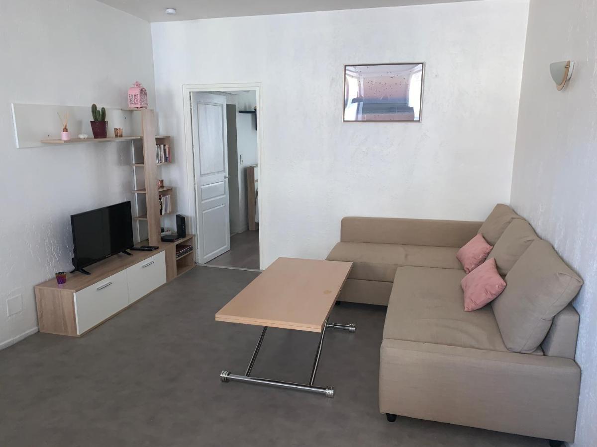 Appartement Douillet ลอร์เกส ภายนอก รูปภาพ